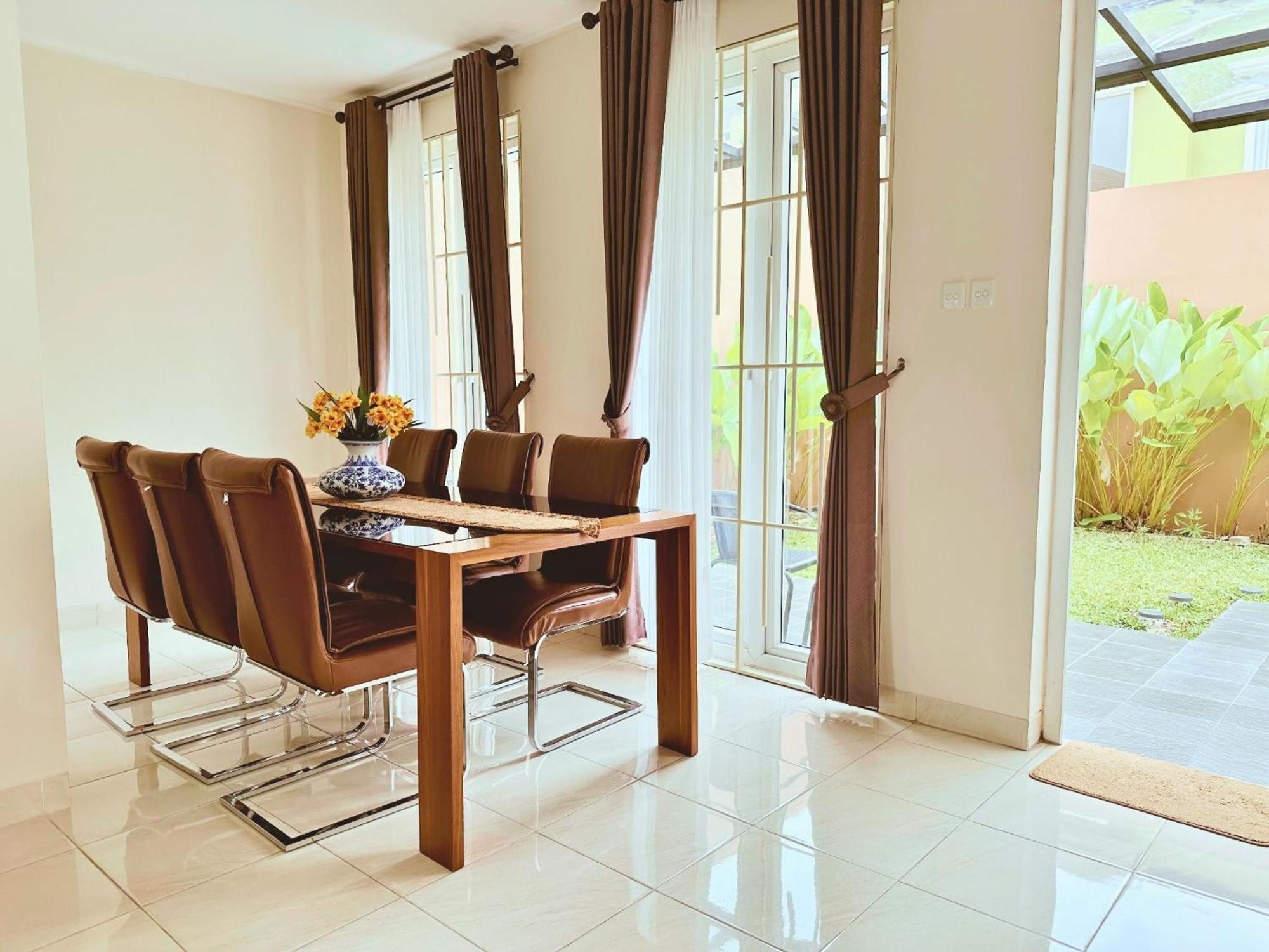 Blessimore Springhill 4Br Palembang Ngoại thất bức ảnh
